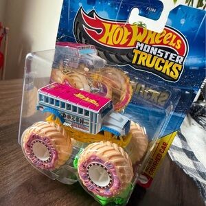 Hot Wheels Dozen Delivery Monster Truck